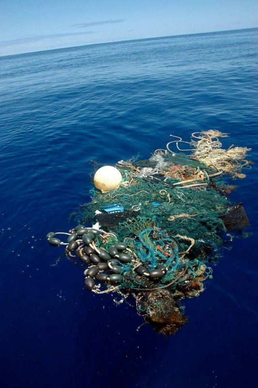Пластиковый мусор в тихом океане