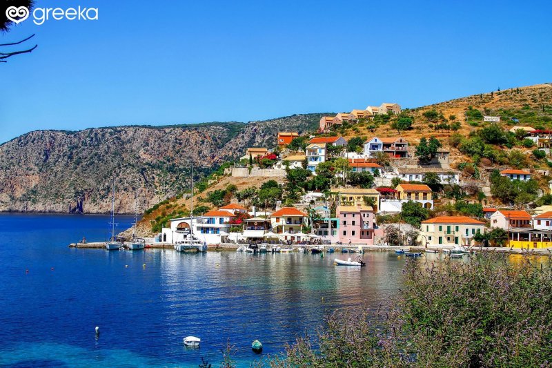 Чудо с лилиями на греческом острове Кефалония Греция фото
