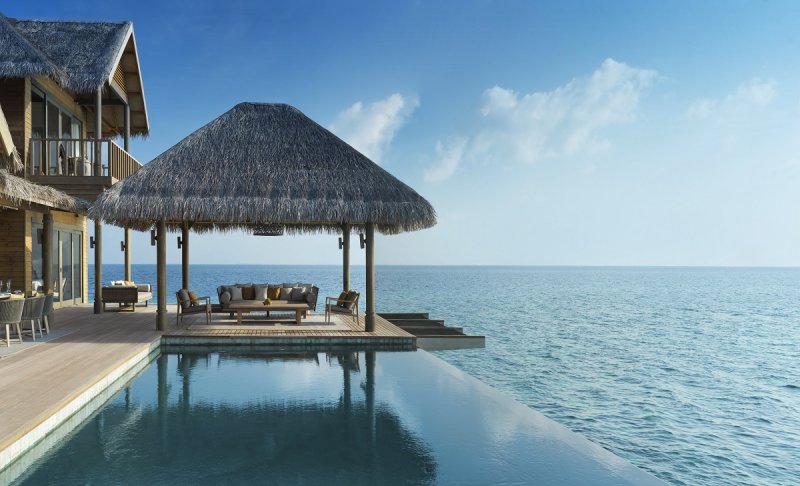 Vakkaru Maldives Water Villa with Pool