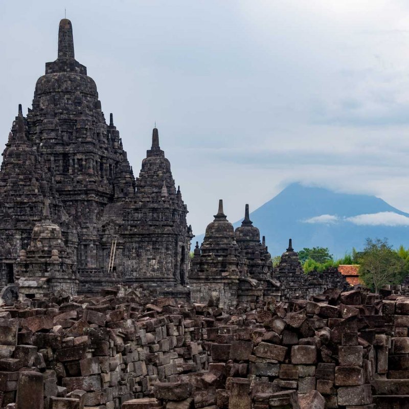 Храмовый комплекс в Индонезии