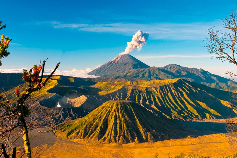 Остров Ява Индонезия вулканы