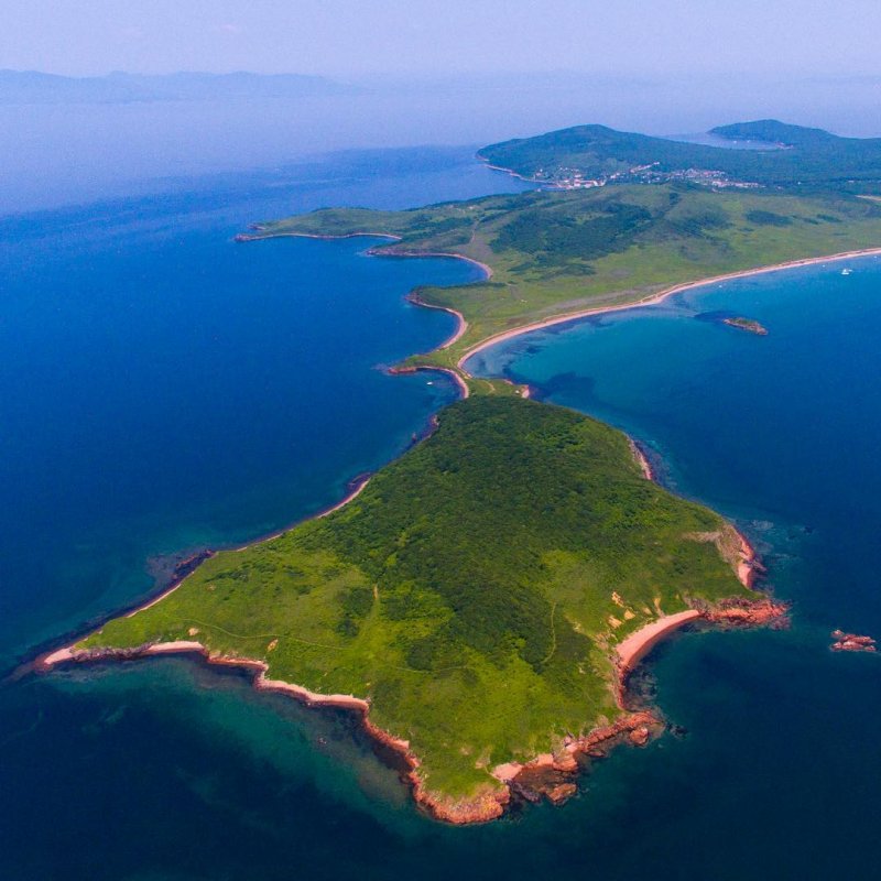 Остров Попова бухты