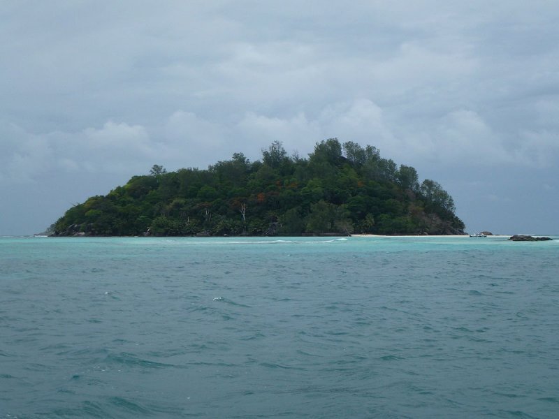 Муайен (остров)