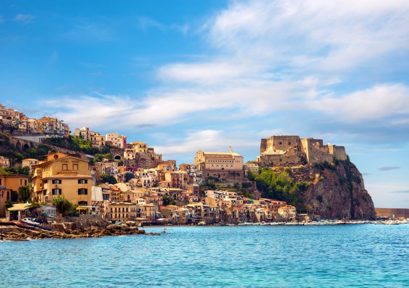 Италия остров Сицилия сверху с Италией