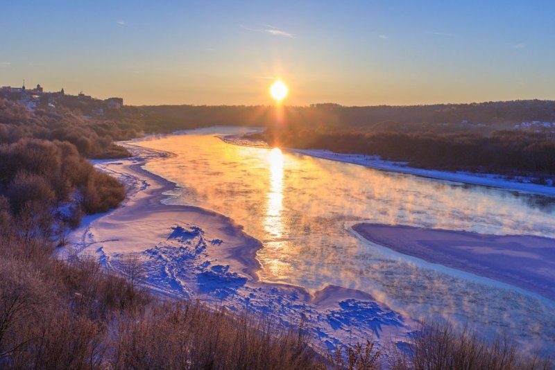 Река Ока в Рязани зимой