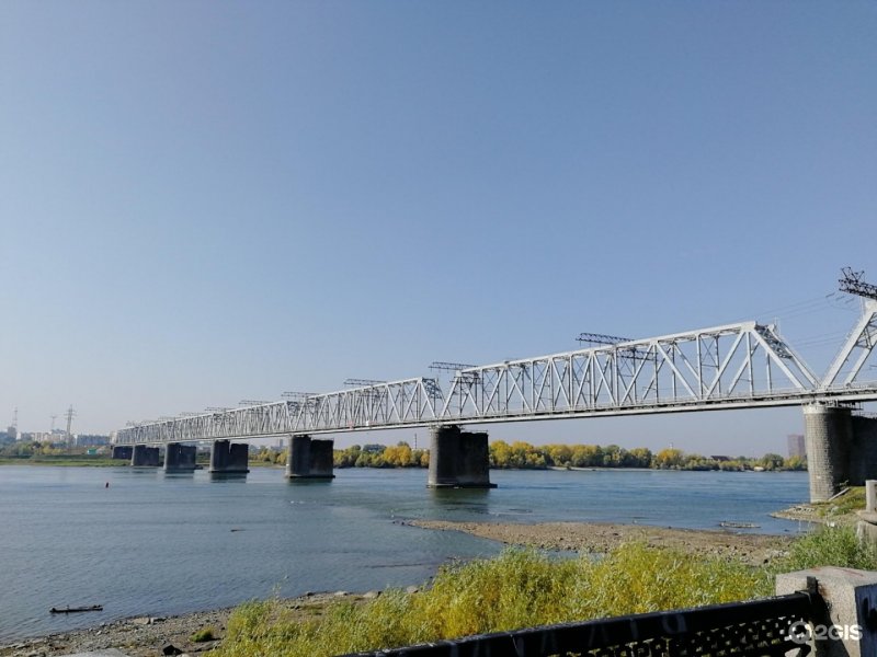 Река Обь новый мост Барнаул корабль