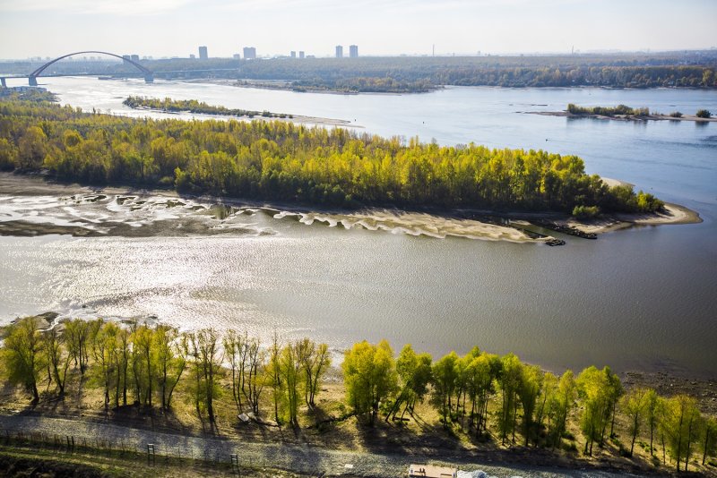 Новосибирск река Обь с ЖД моста