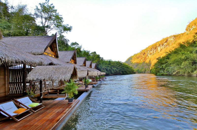 Гостиница на реке Квай Тайланд