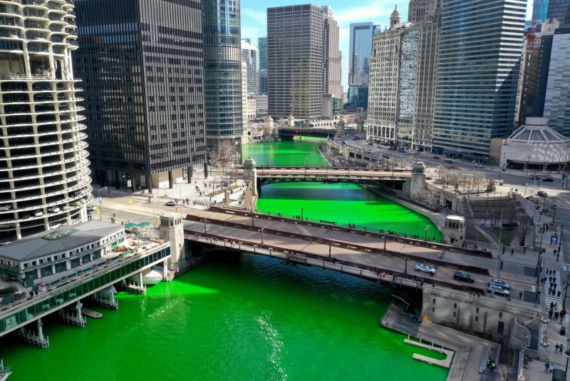 Зеленая река в Чикаго