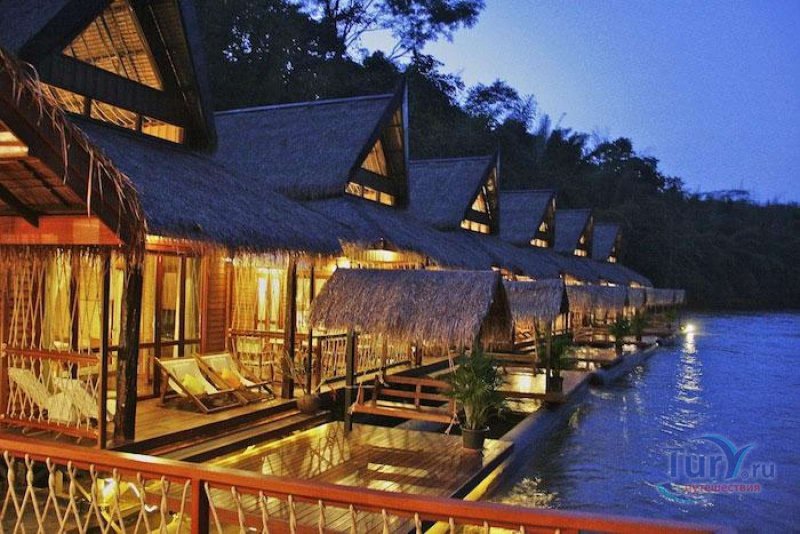 Гостиница на реке Квай Тайланд
