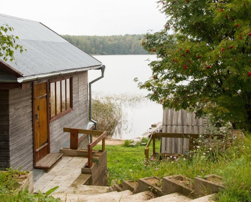 Дом у озера Селигер