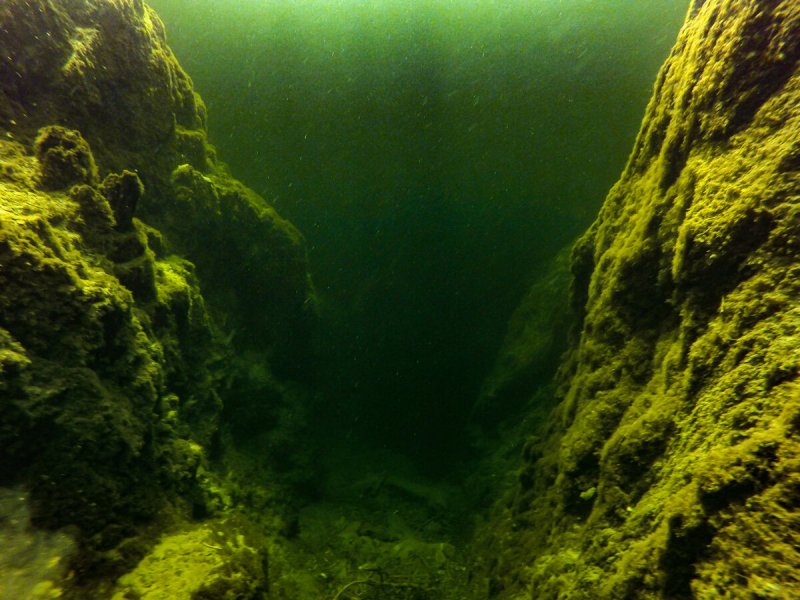 Подводное озеро