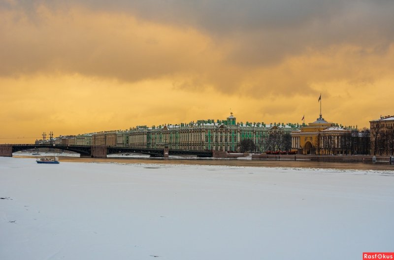 Река Нева зима мост