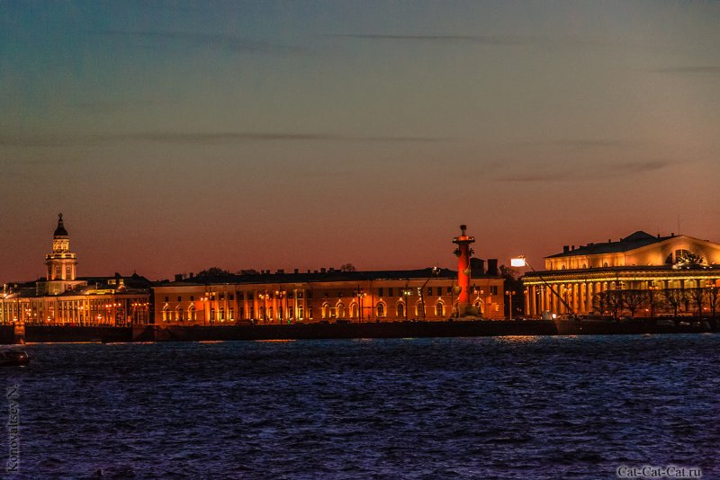 Река Нева в Санкт-Петербурге фото