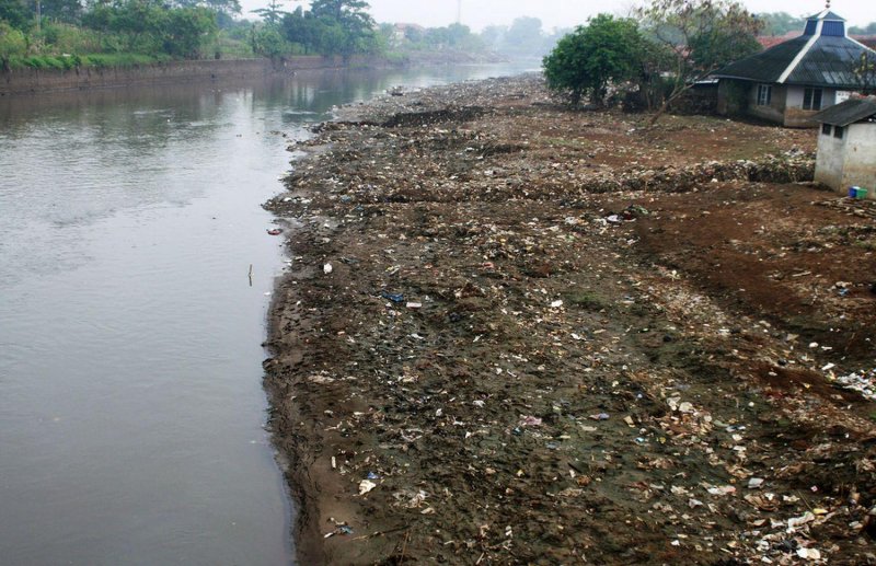 Самая грязная река в мире Читарум