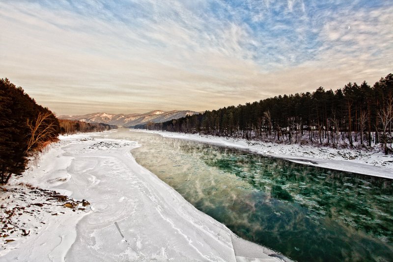 Река Катунь горный Алтай зимой
