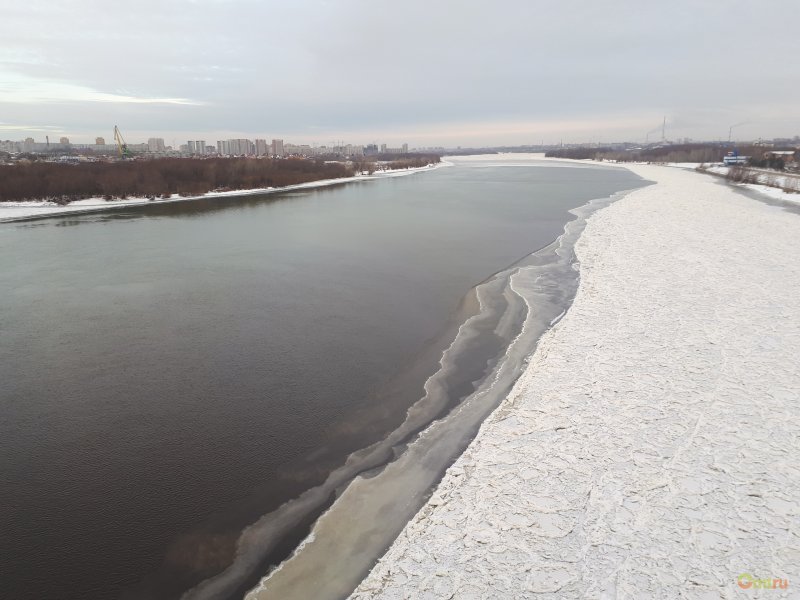Река Иртыш в Омске вид с метромоста