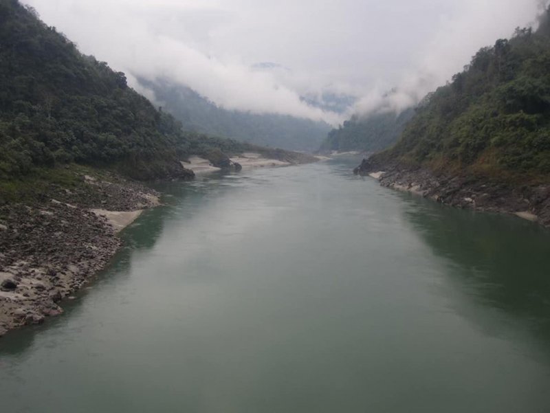 Река Брахмапутра Гималаи