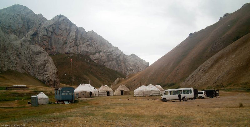 Долина Аксай Кыргызстан