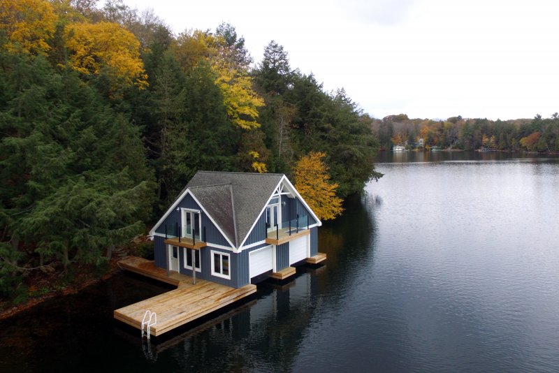 Дом на озере Онтарио
