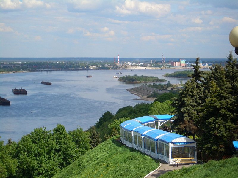 Слияние Оки и Волги в Нижнем Новгороде