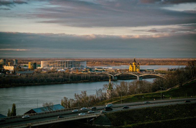 Слияние рек Ока и Волга в Нижнем Новгороде