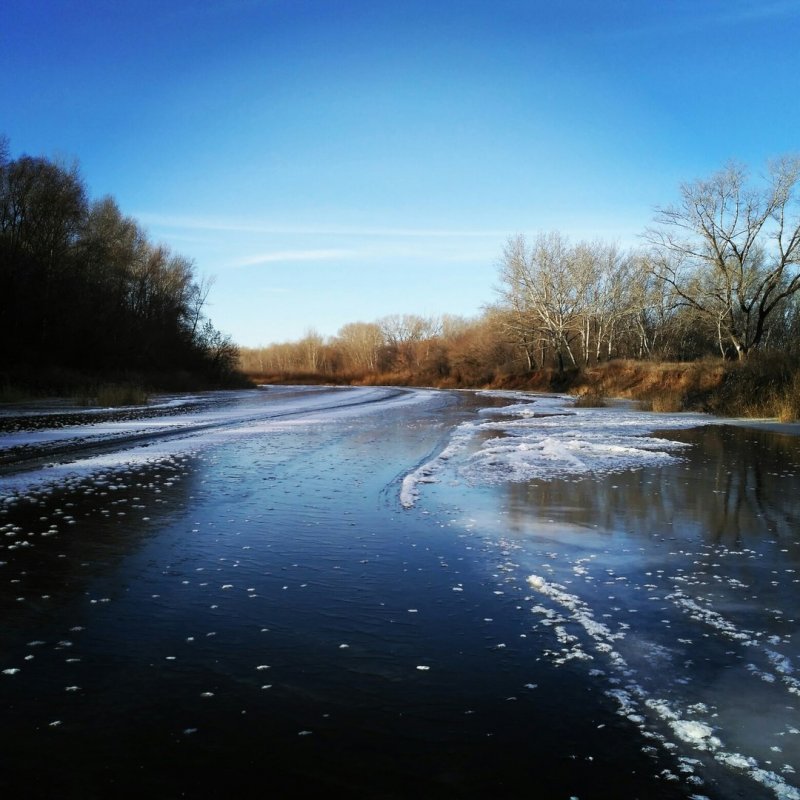 Лед на реке