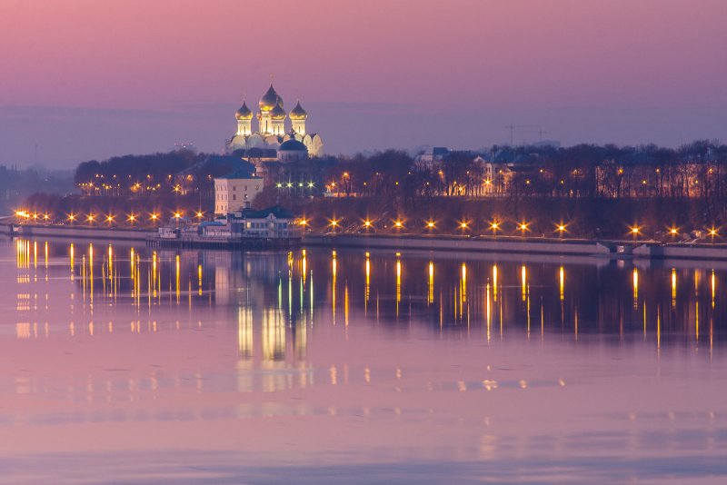 Город Ярославль река Волга