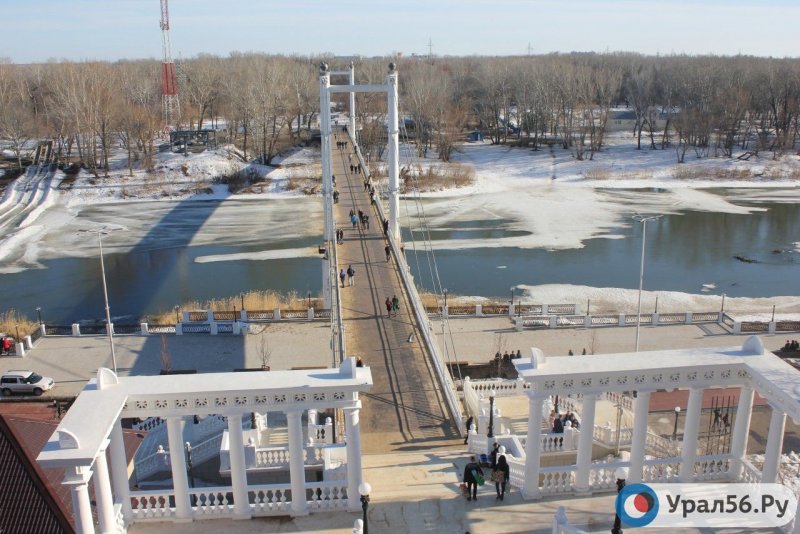 Спуск к реке Урал в Оренбурге