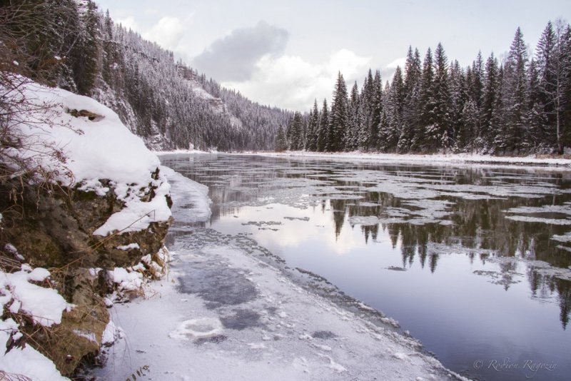 Река Чусовая зимой