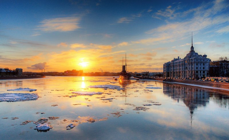 Город Санкт Петербург, река Нева