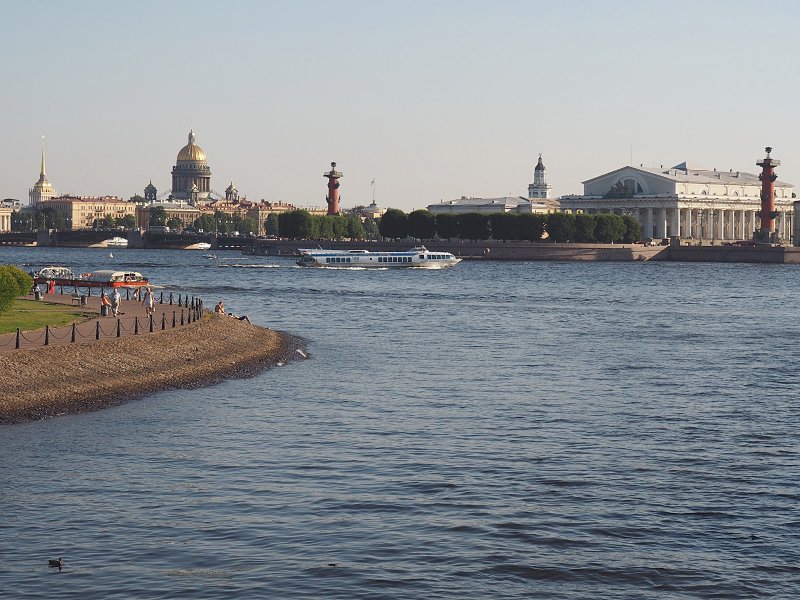 Москва река и Нева
