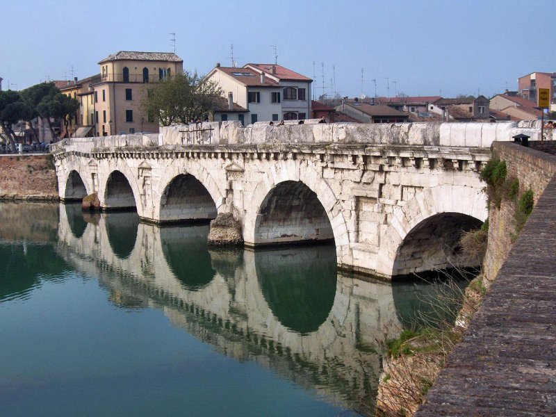 Мост императора августа в Римини(пятиарочный
