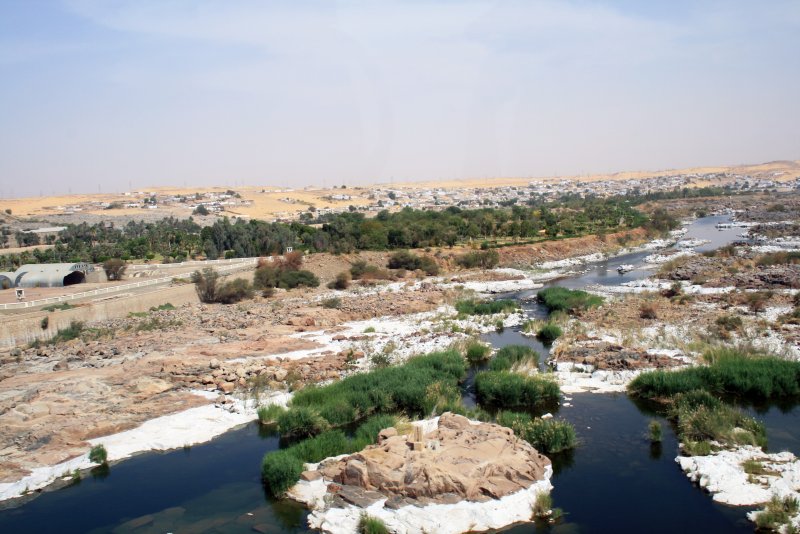 Египет река Нил дамба