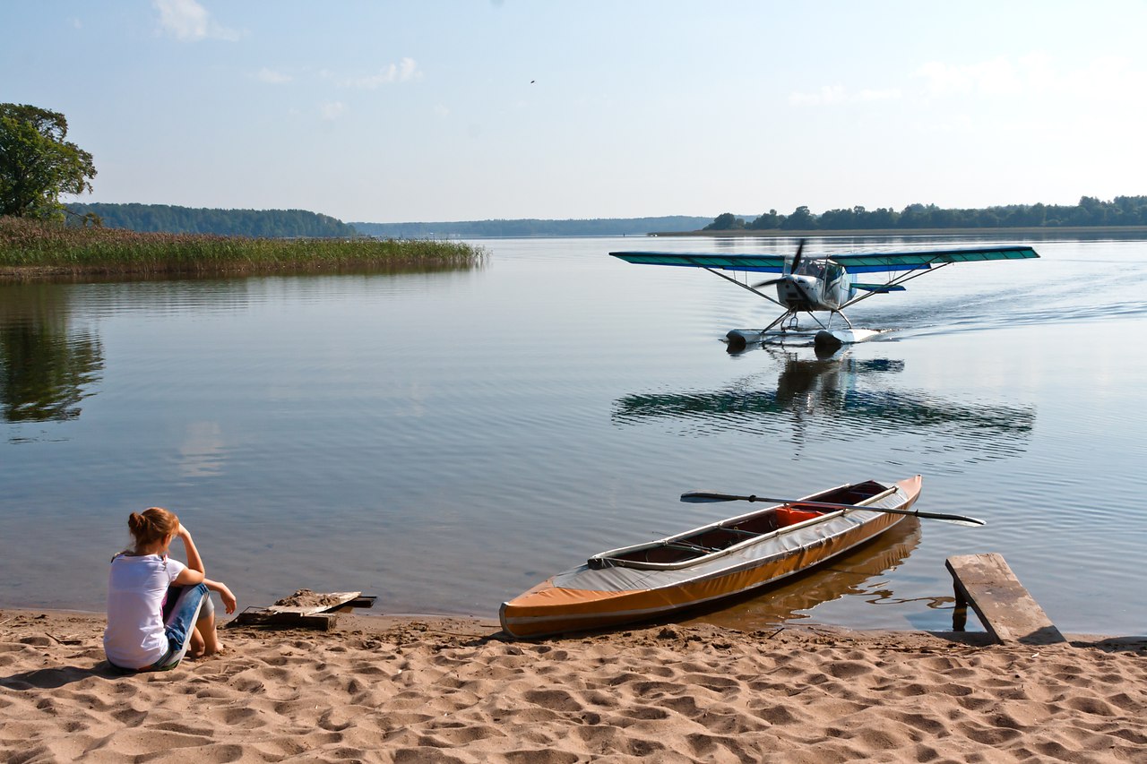 Где можно отдохнуть на озере. Озеро Селигер Осташков. Озеро Селигер туризм. Селигер Новгородская область. Селигер золотые Пески.