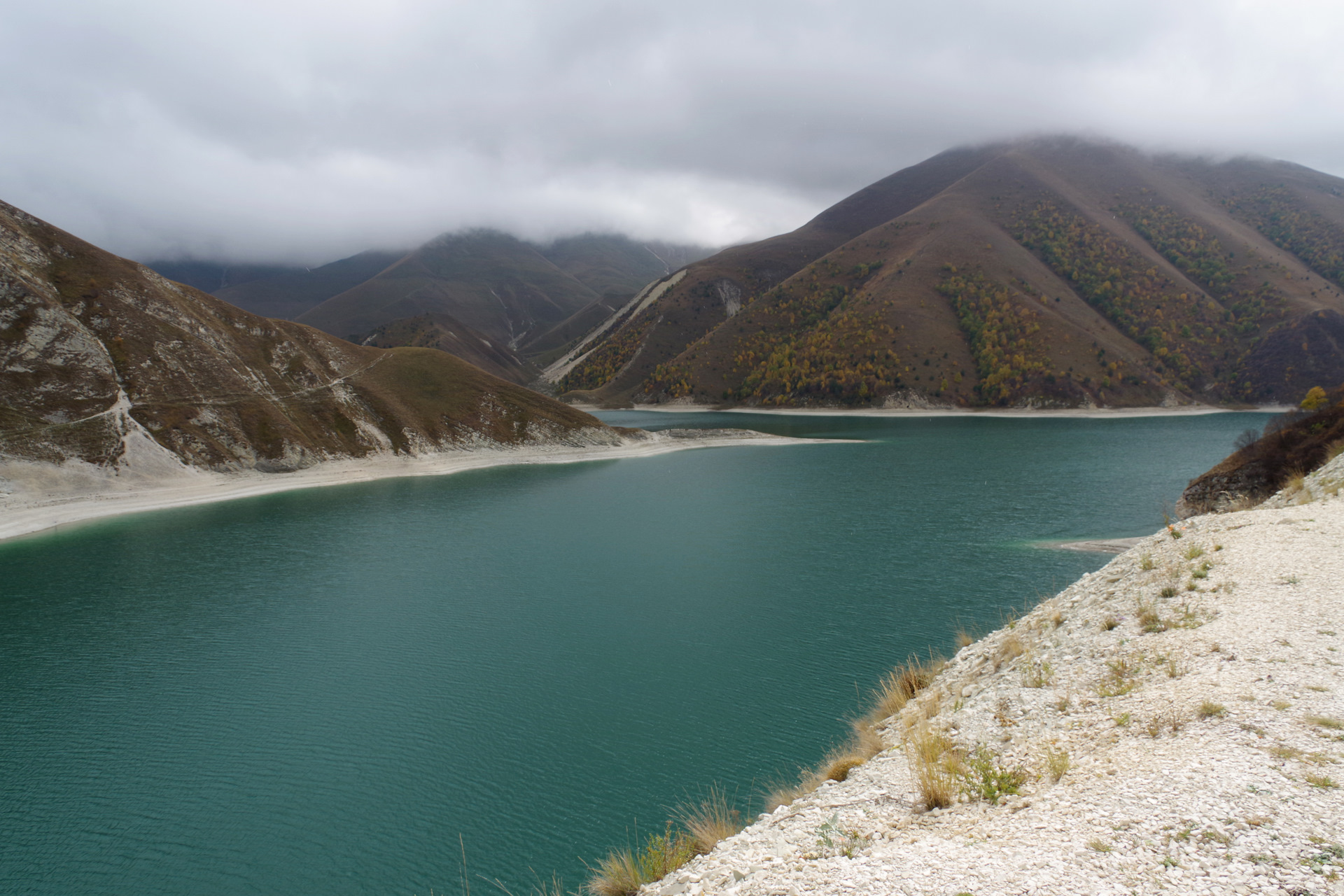 Голубое озеро в Чечне