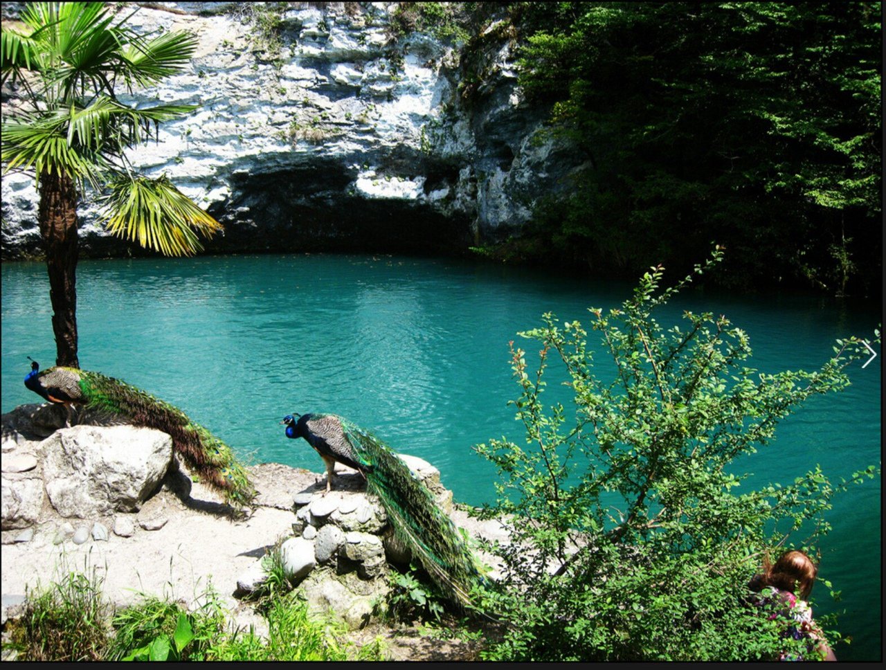 Голубое озеро абхазия глубина