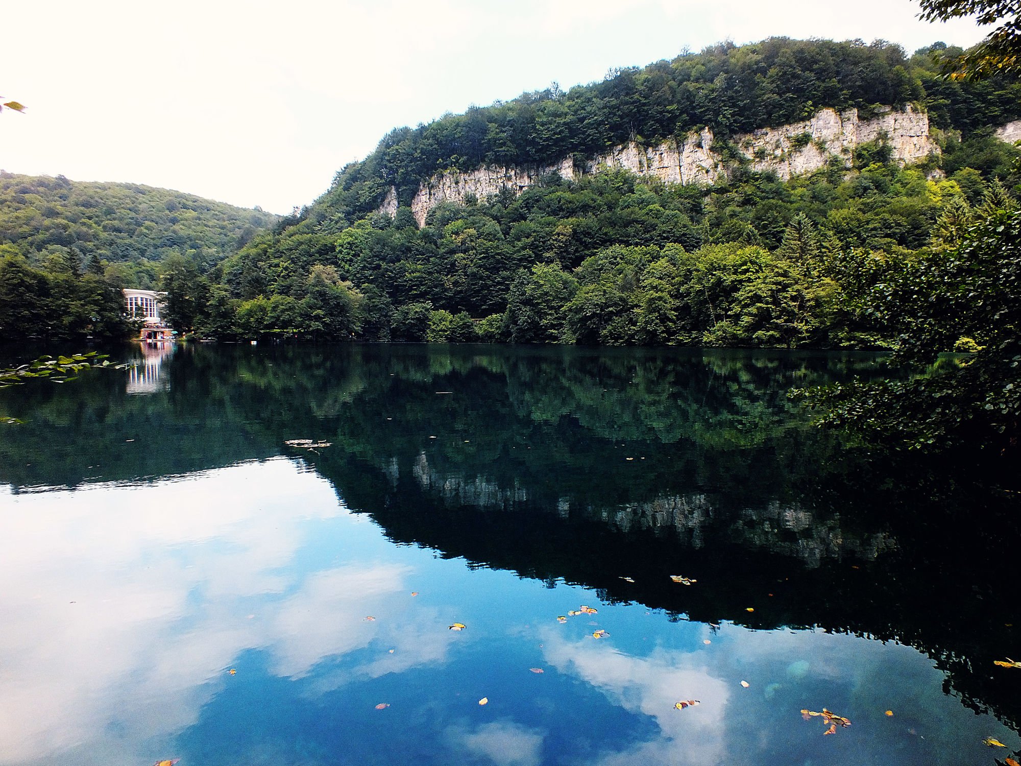 Озеро церик кель. Церик-кёль. Бездонное озеро в Кабардино-Балкарии. Голубое озеро Церик-Кель.
