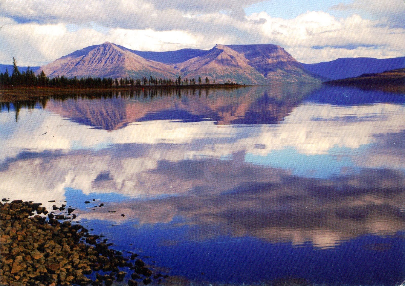 Озеро Агата на плато Путорана