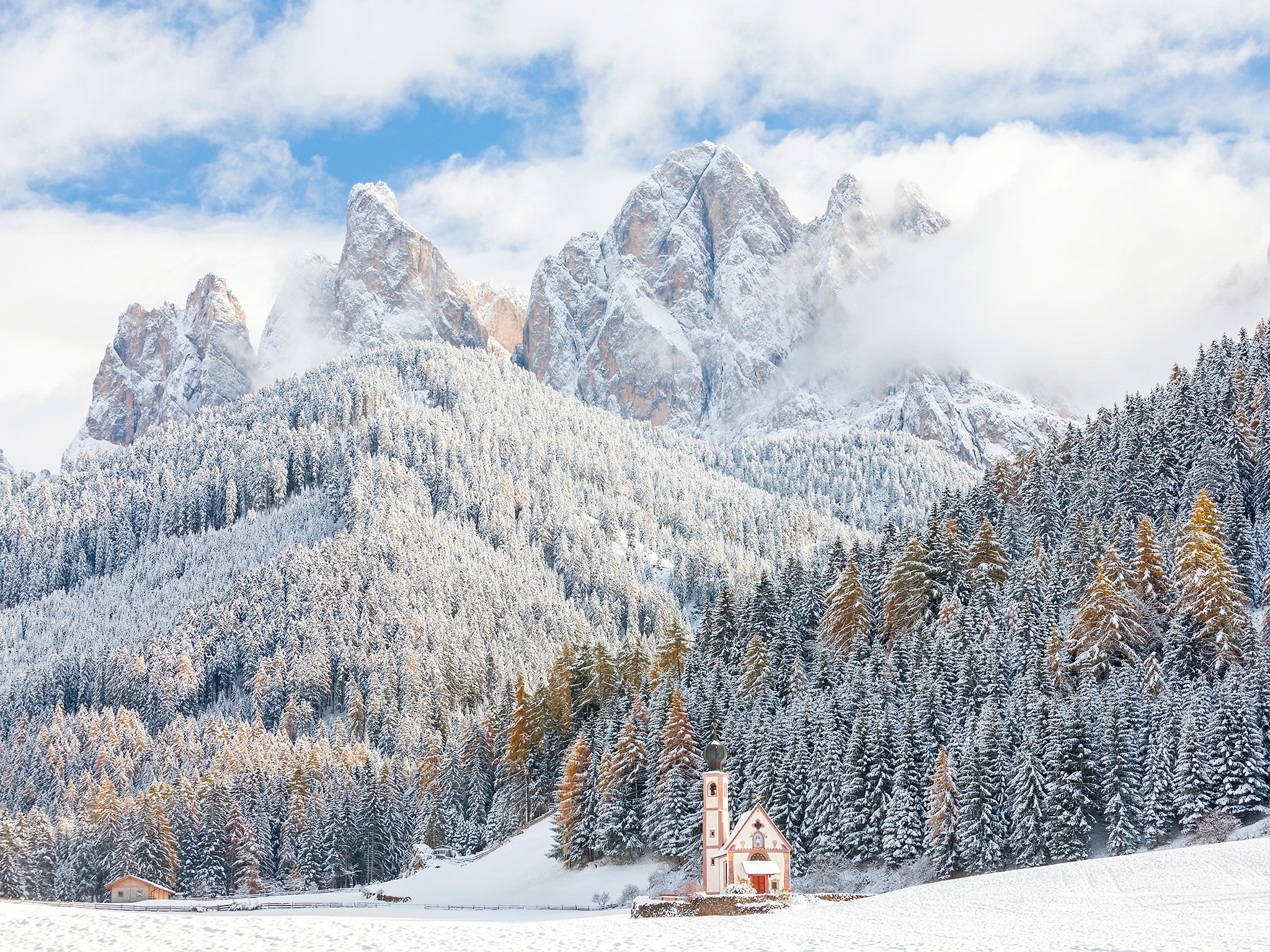 Best winter. Доломитовые Альпы Италия зима. Природный парк пуэнц-Гейслер Италия. Доломитовые Альпы Италия зимой. Доломитовые Альпы Больцано зима.