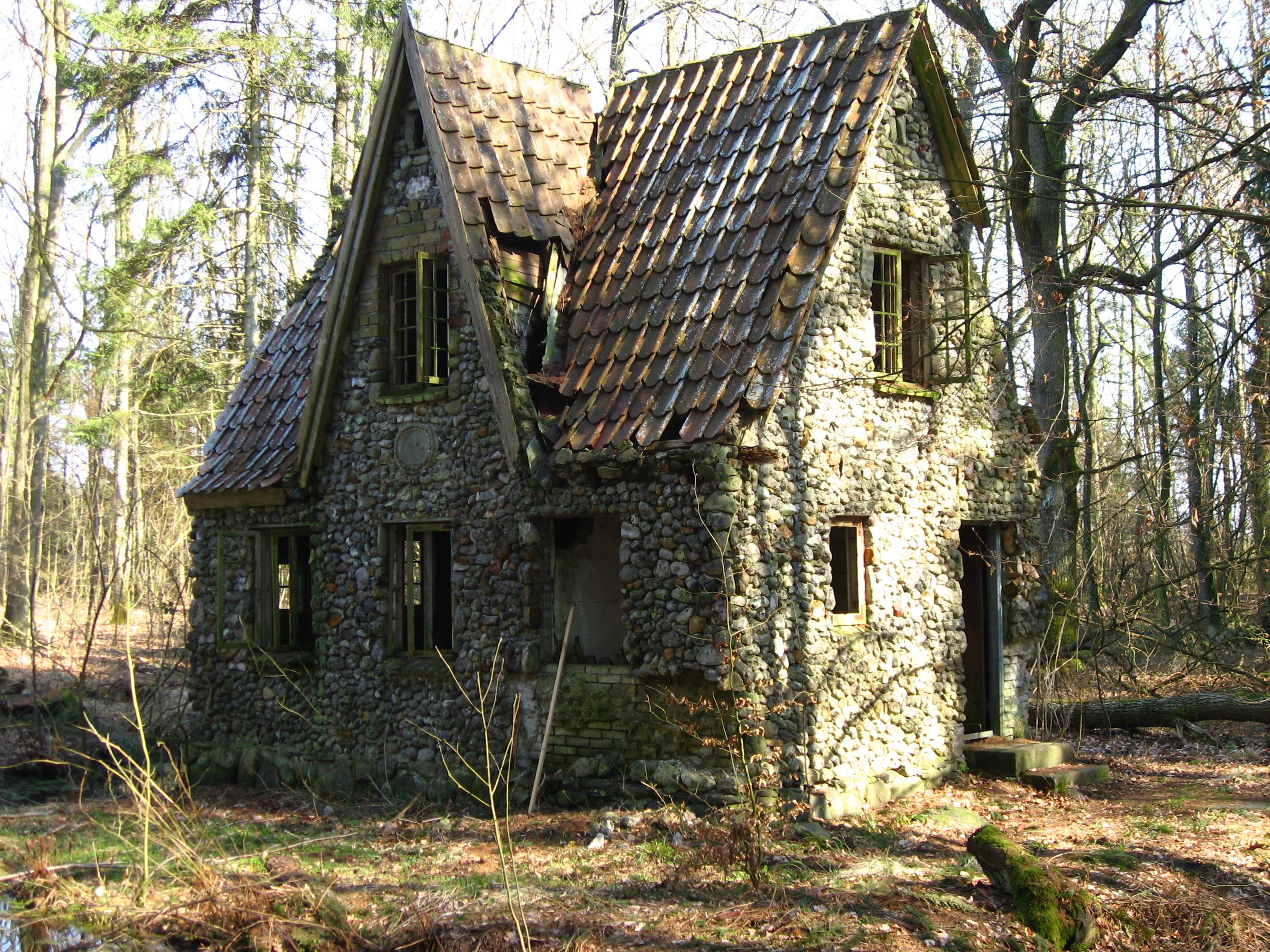 Valheim каменный дом