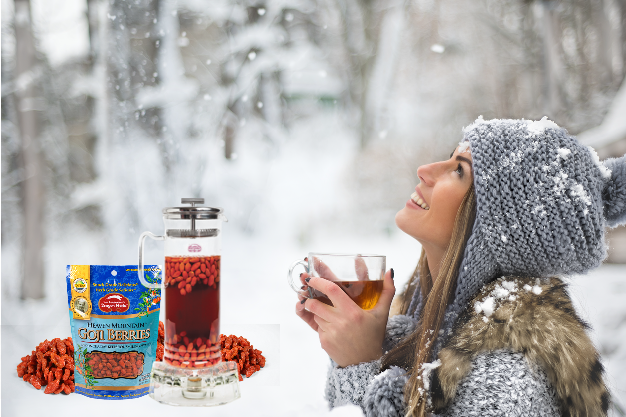 Зимний чай. Чай зимний. Зимнее чаепитие. Чай зимой. Чаепитие в лесу зимой.