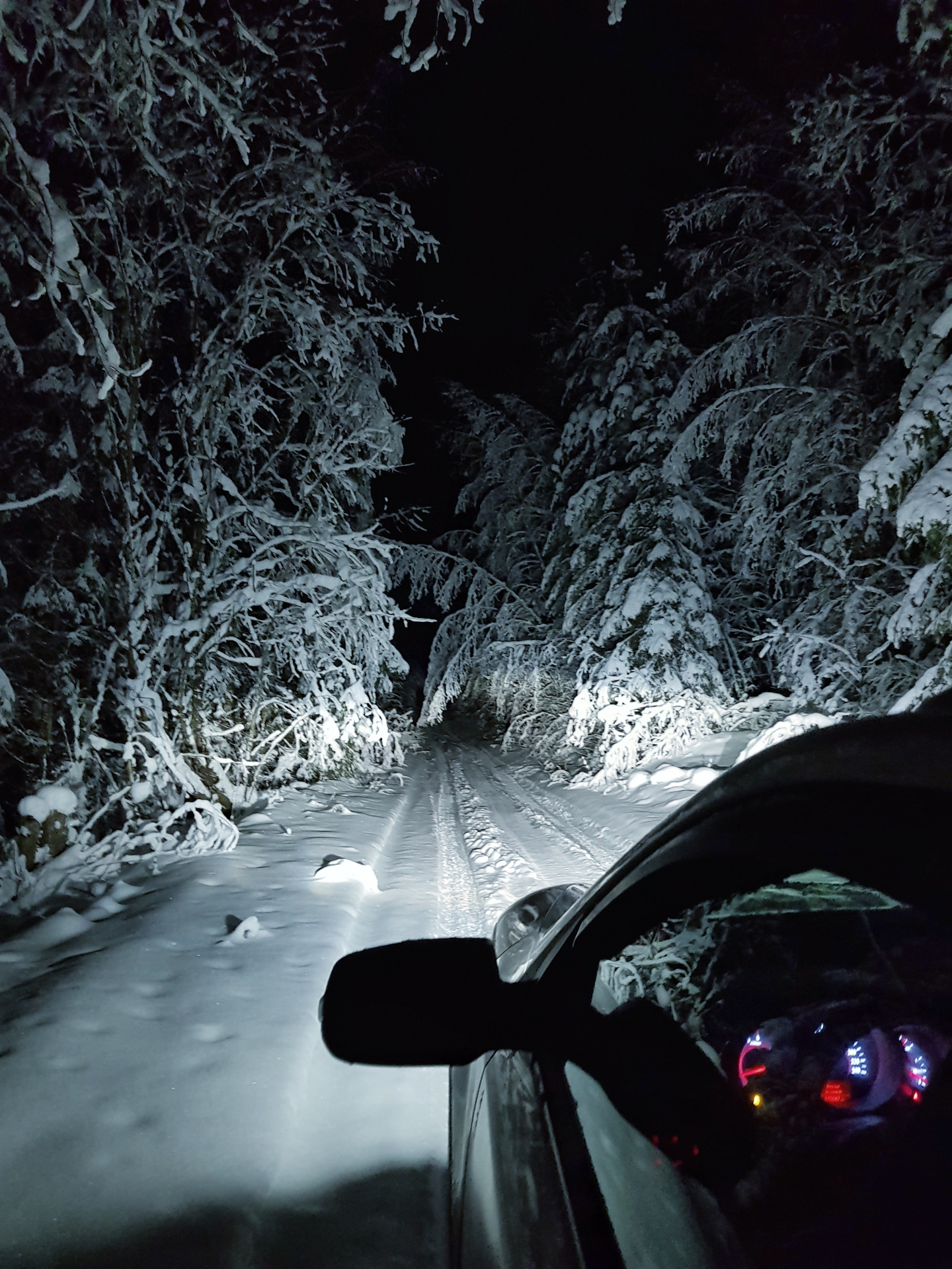 Машина зима ночь