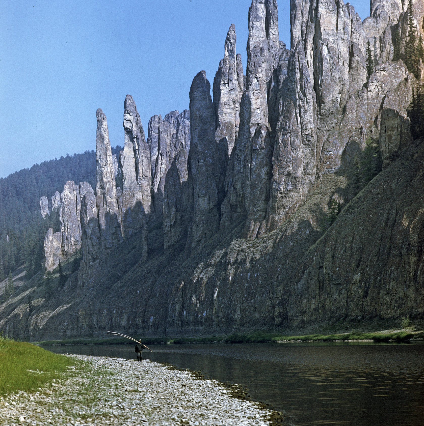 Каменный лес на реке Лена