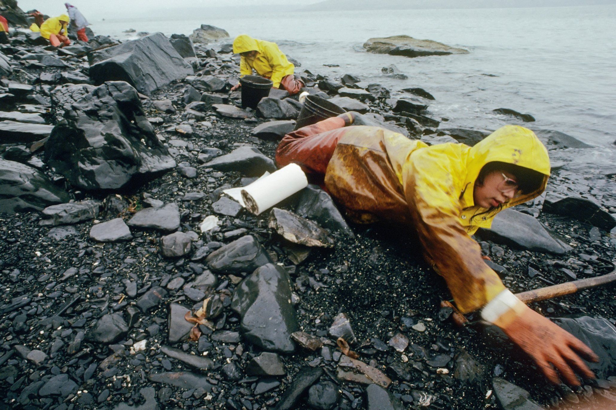 Recovered us. Разлив нефти Exxon Valdez. Эксон Валдиз крушение. Эксон Вальдез катастрофа. Exxon Valdez катастрофа.