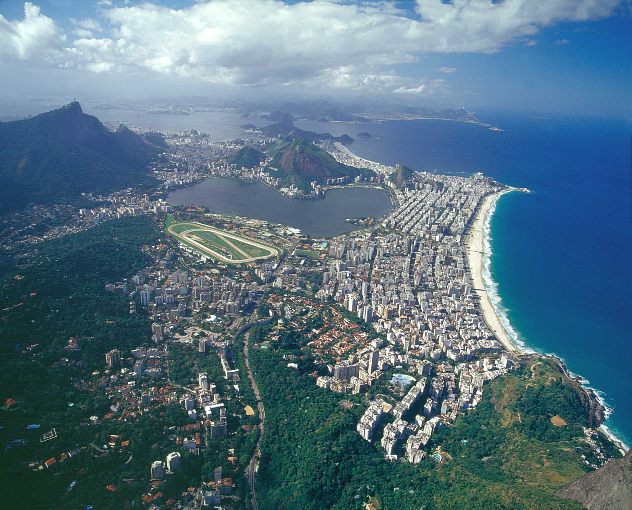 Rio d. Бразилия Рио де Жанейро. Рио-де-Жанейро столица Бразилии. Южная Америка Рио де Жанейро. Рио-де-Жанейро фото города.