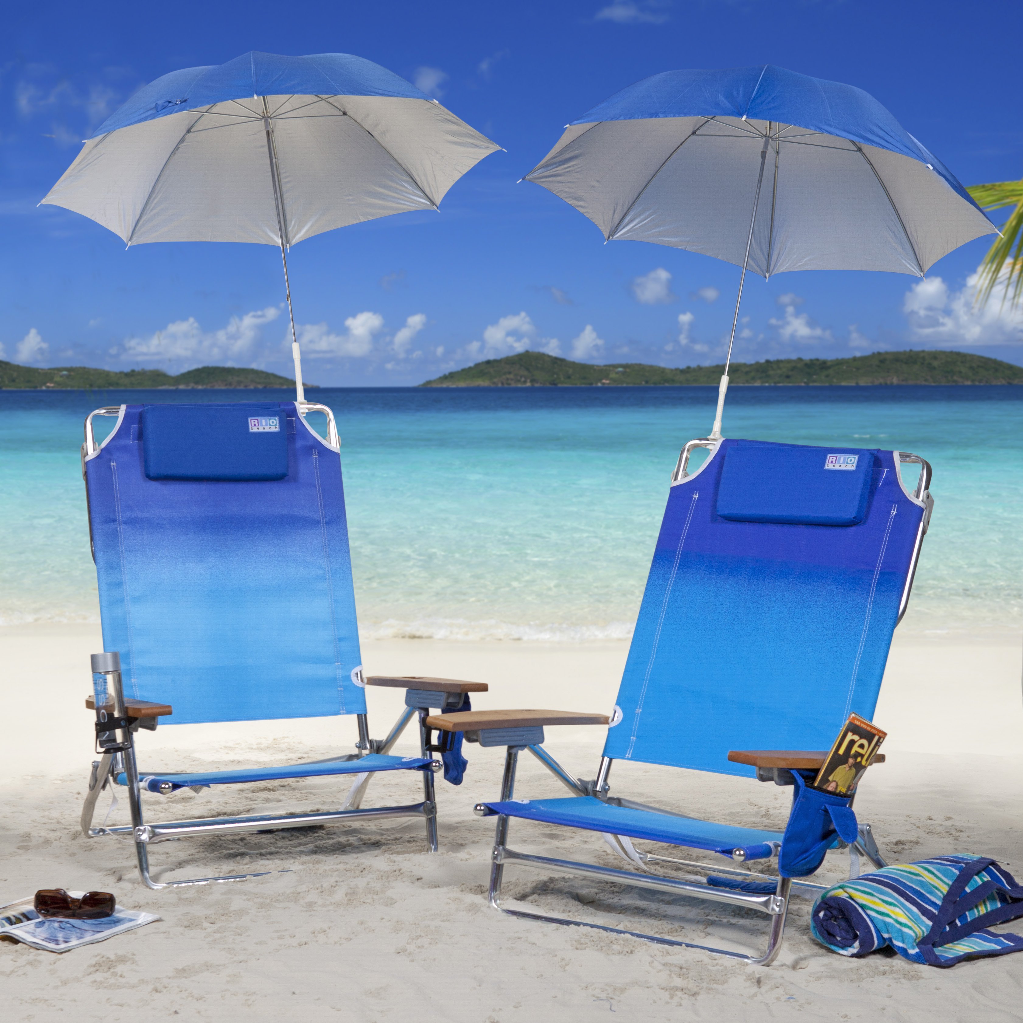 Пляжный. Шезлонг на пляже. Лежак для пляжа. Пляж шезлонг зонт. Шезлонг на берегу.