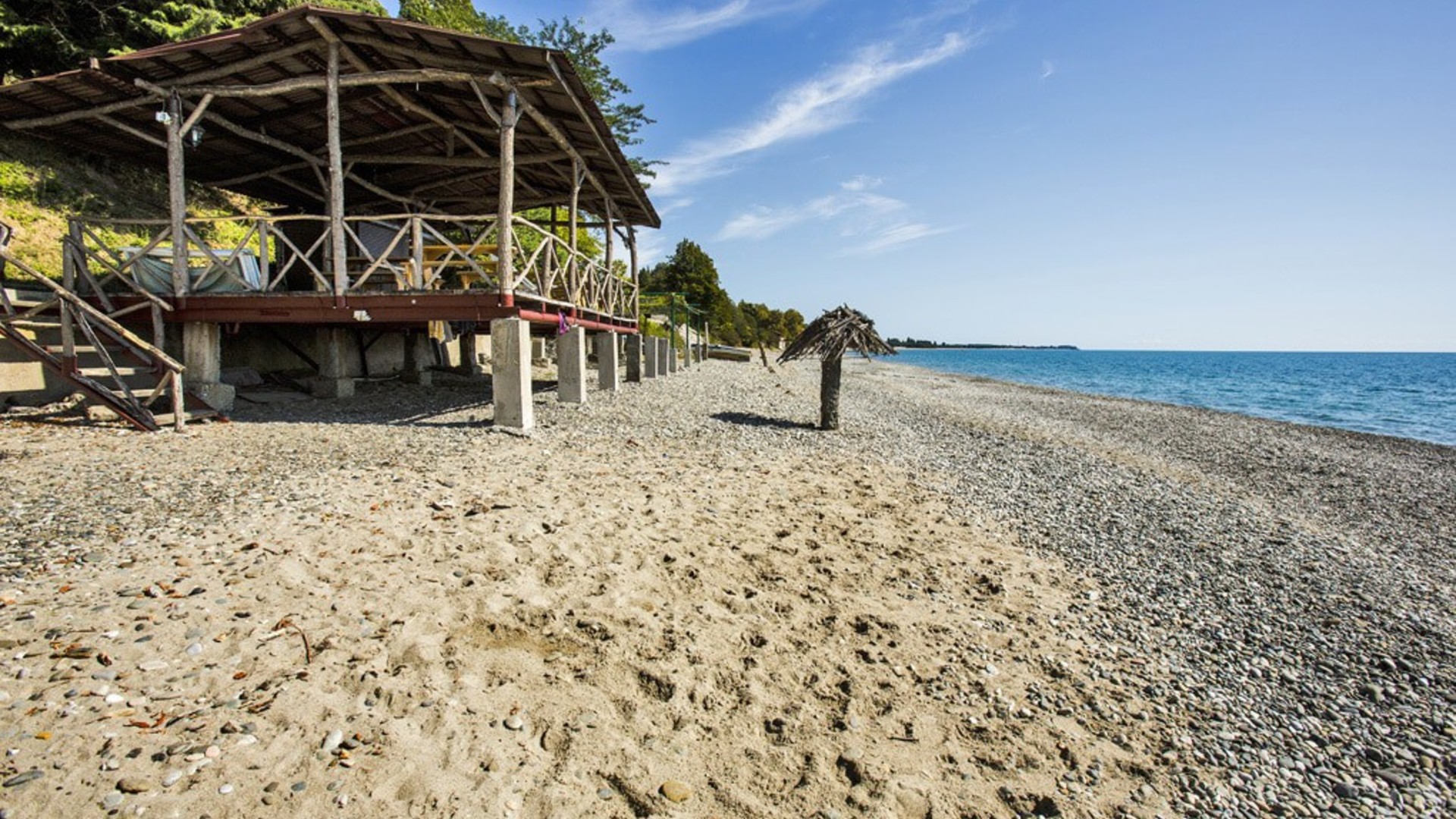 курорты абхазии с песчаным пляжем
