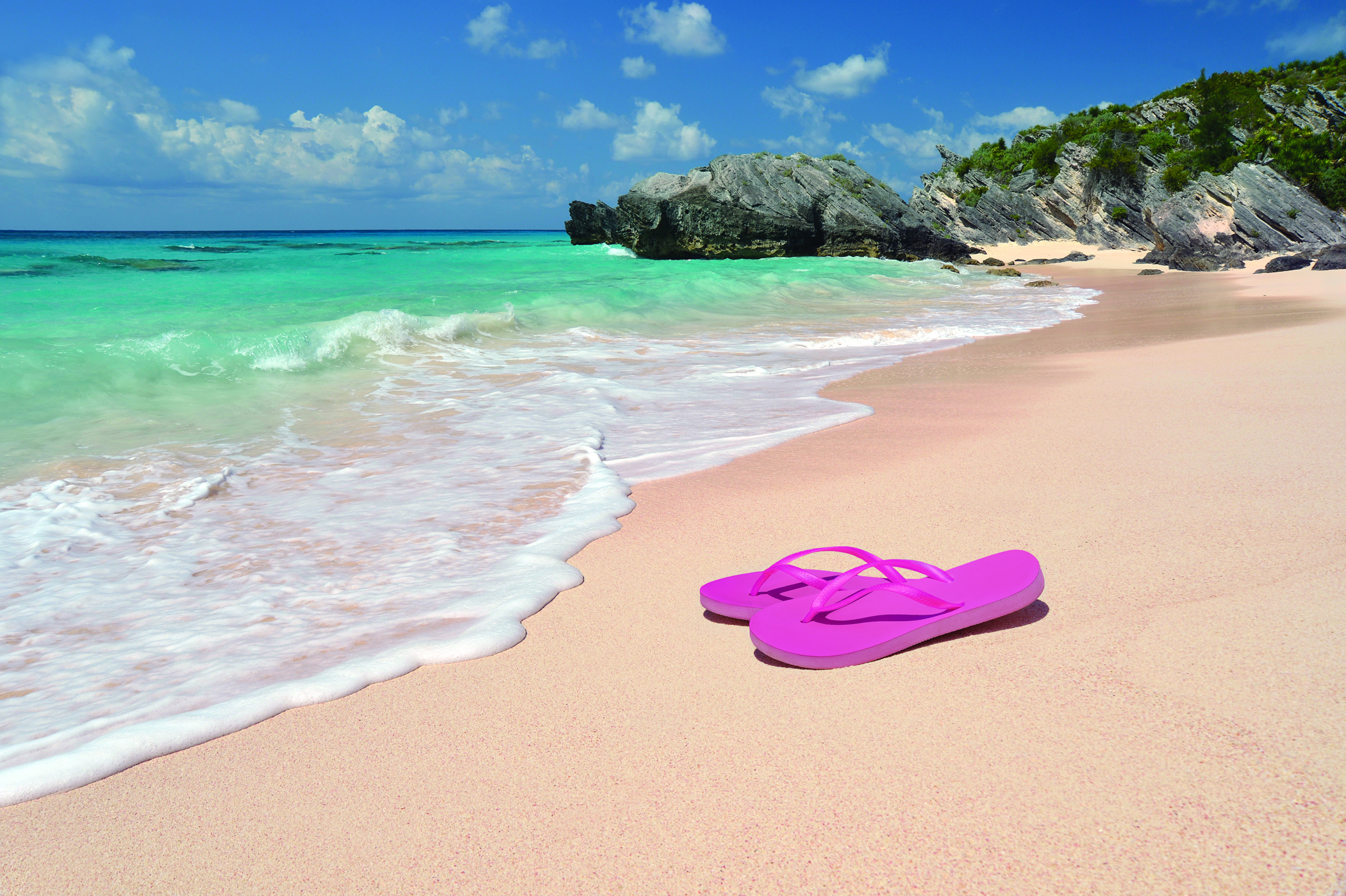 Blizkey пляж. Комодо Индонезия розовый пляж. Пинк-Сэндс-Бич, Багамские острова. Пляж Пинк Сэндс Бич Багамские острова. Розовый пляж Багамы.
