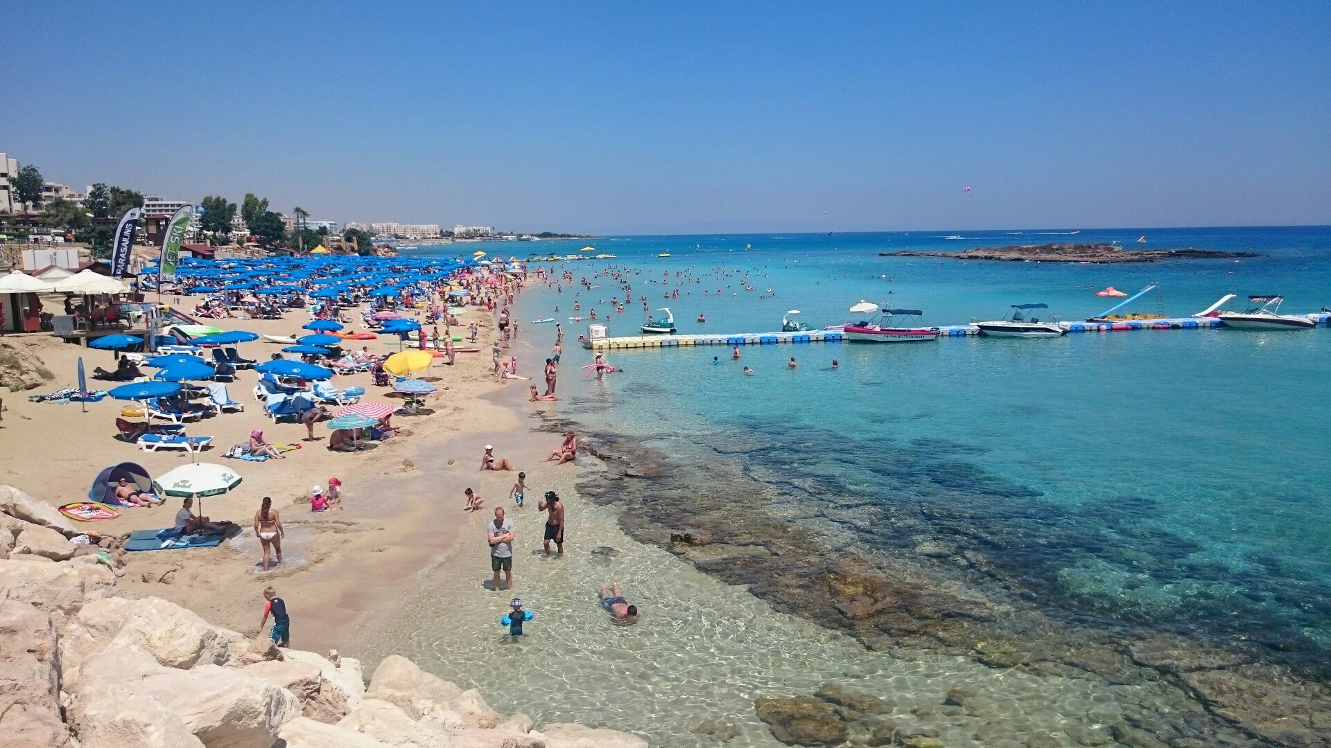 Пляж Макронисос Кипр